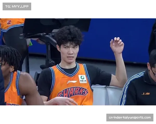 偰李永炜替补贡献12分 上海年轻球员展现阵容深度优势